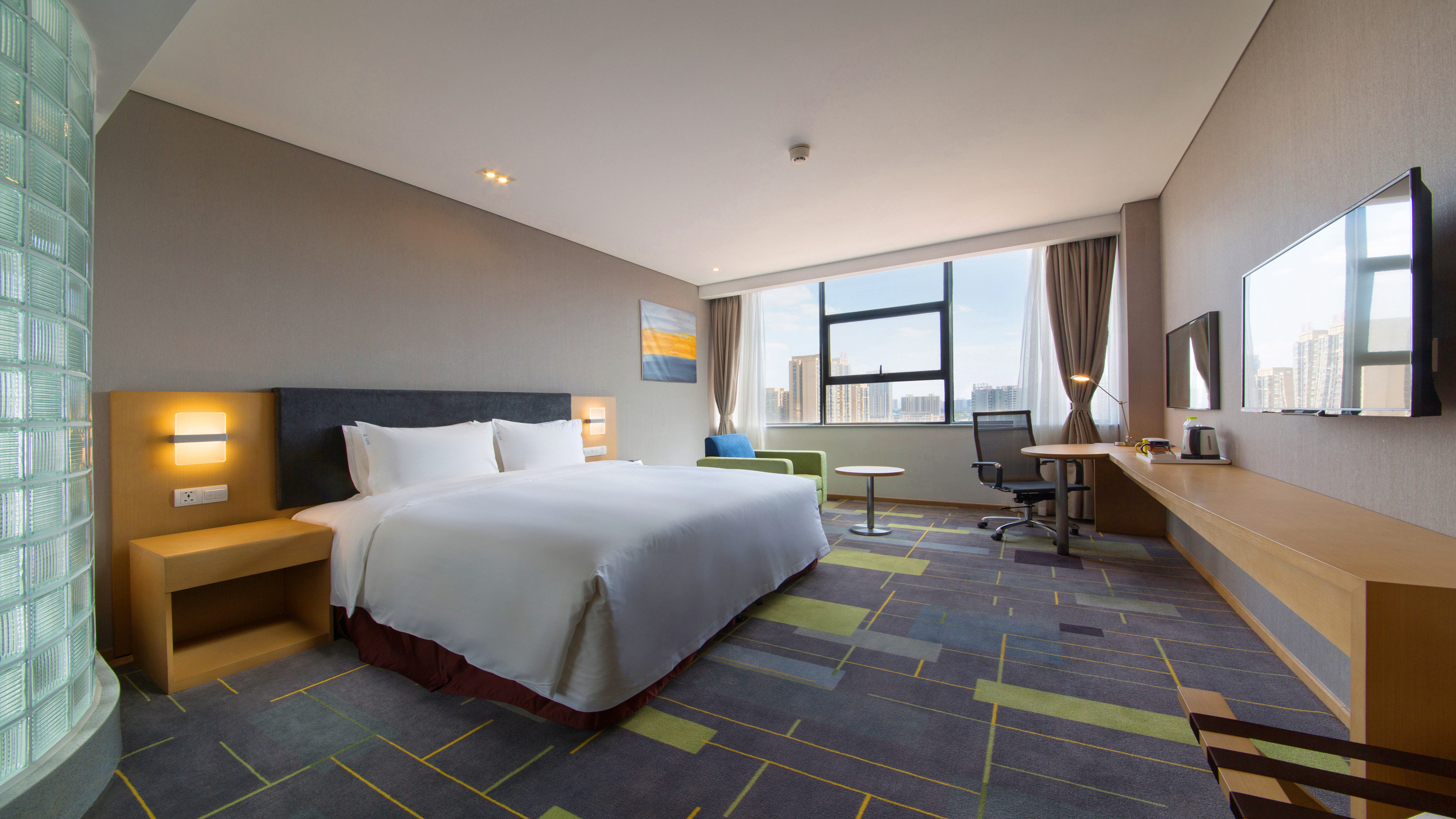 Holiday Inn Express Chengdu Airport Zone 38/75
