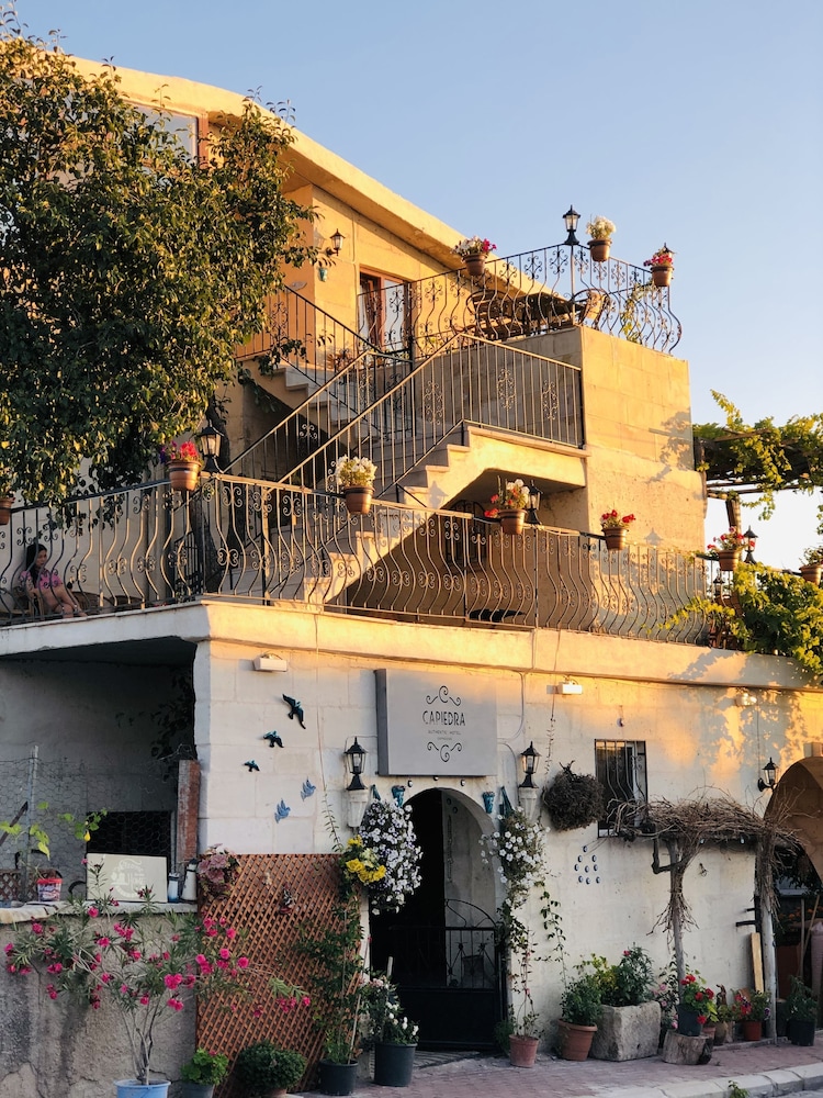 Capiedra Hotel 4/47