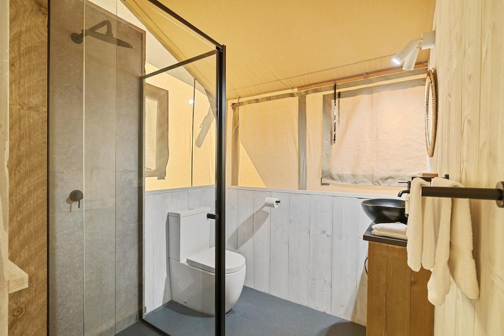 Safari, Luxury, Tent, 1 Queen and 1 Bunk Bed