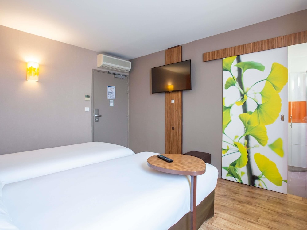 Ibis Styles Bourges 13/48