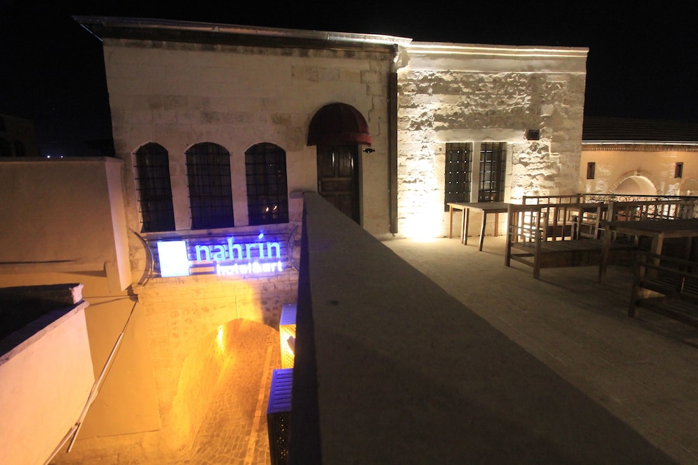 Nahrin Hotel & Art 35/39