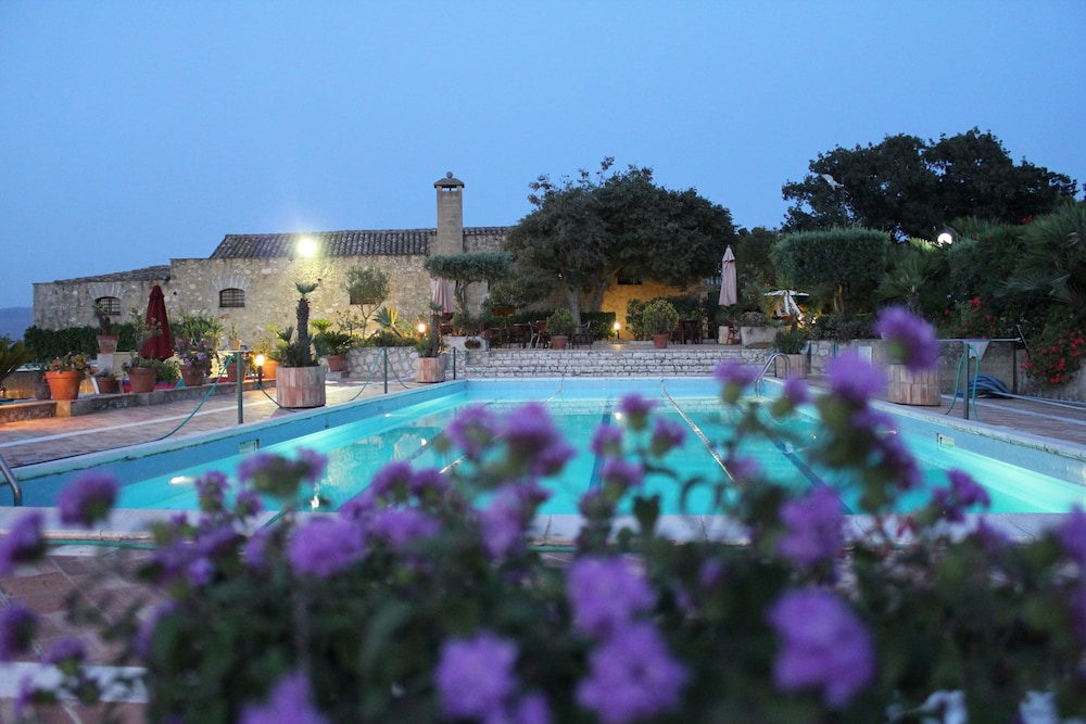 Hotel Baglio Santacroce 1/61