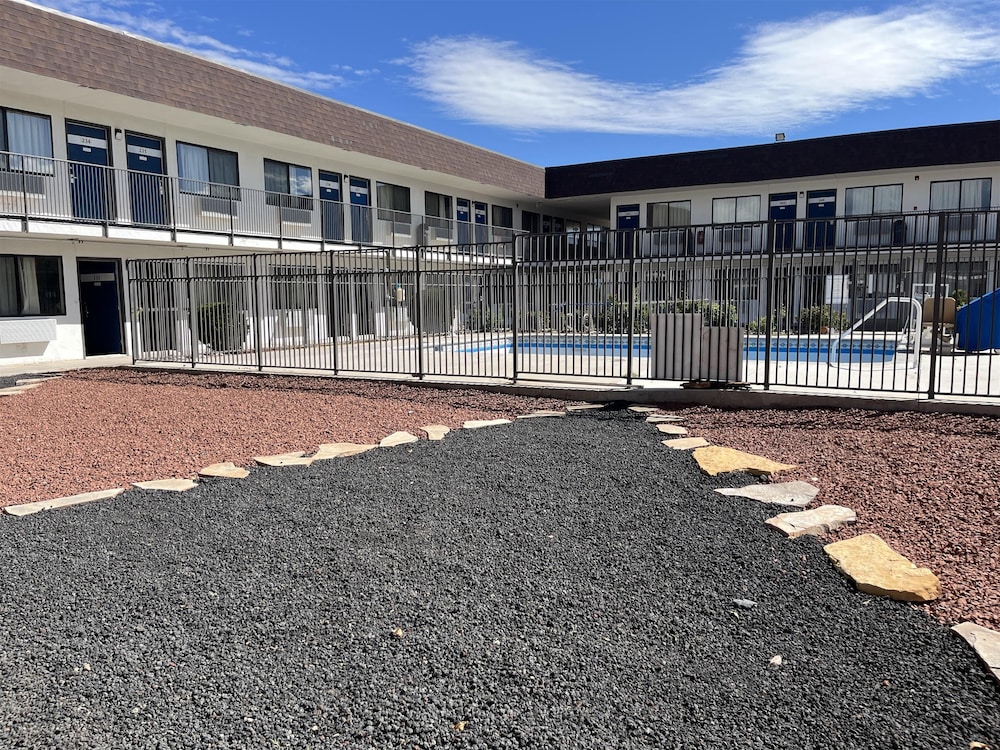 Motel6 Grants, NM 63/68