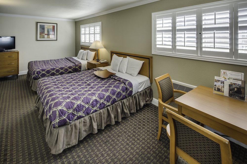 Soma Park Inn – Civic Center 11/50