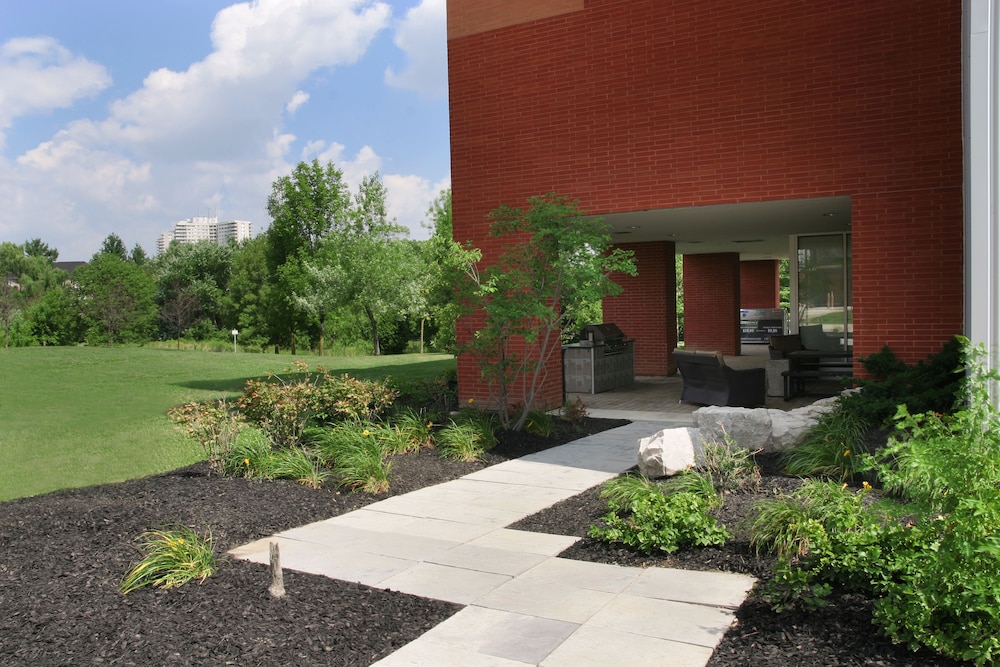 Residence Conference Centre Brampton 25/28