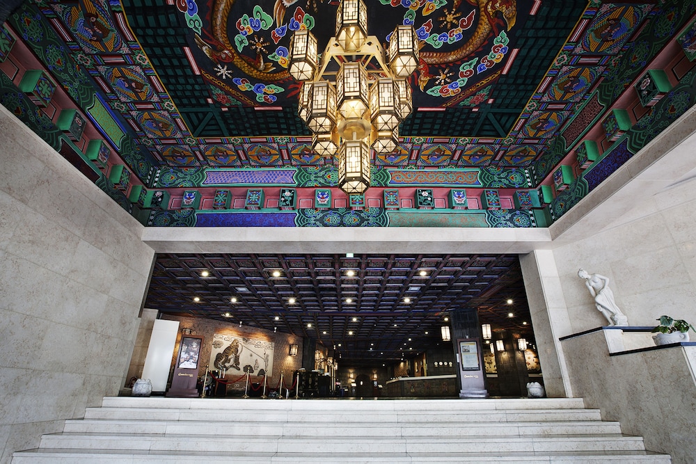 Commodore Hotel Busan 6/62