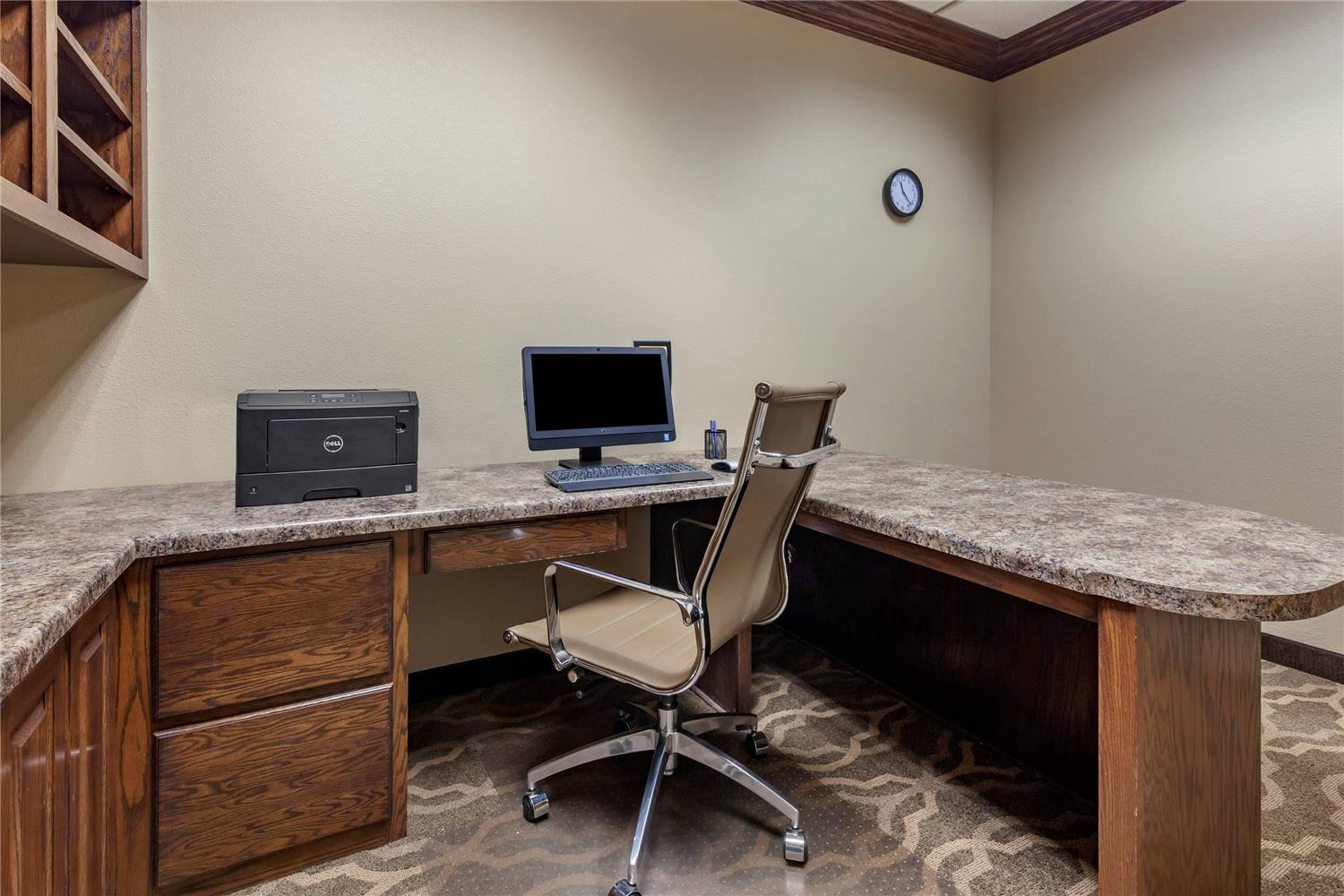 Comfort Suites Oshkosh, WI 26/32