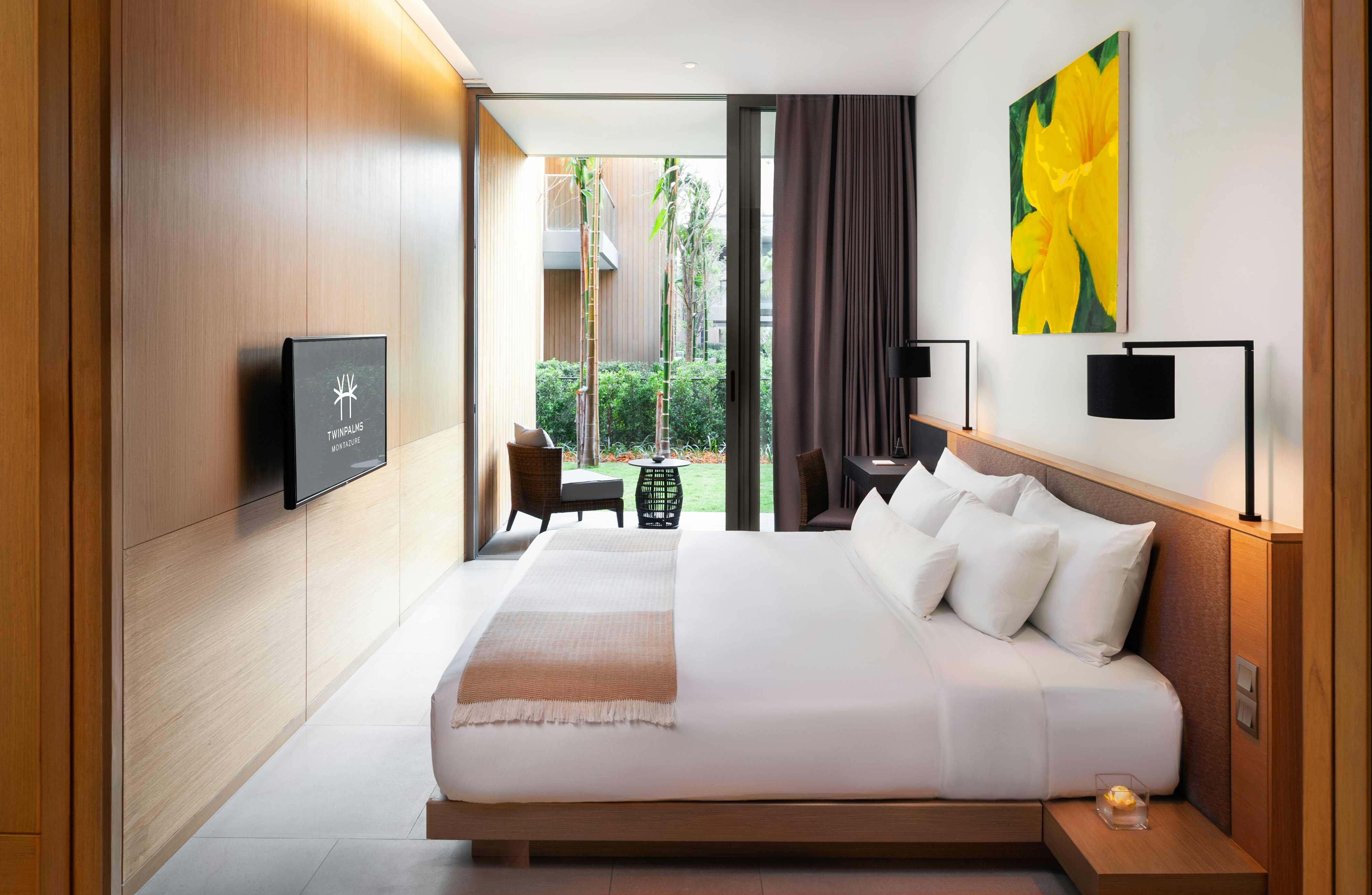 Grand Azure Suite