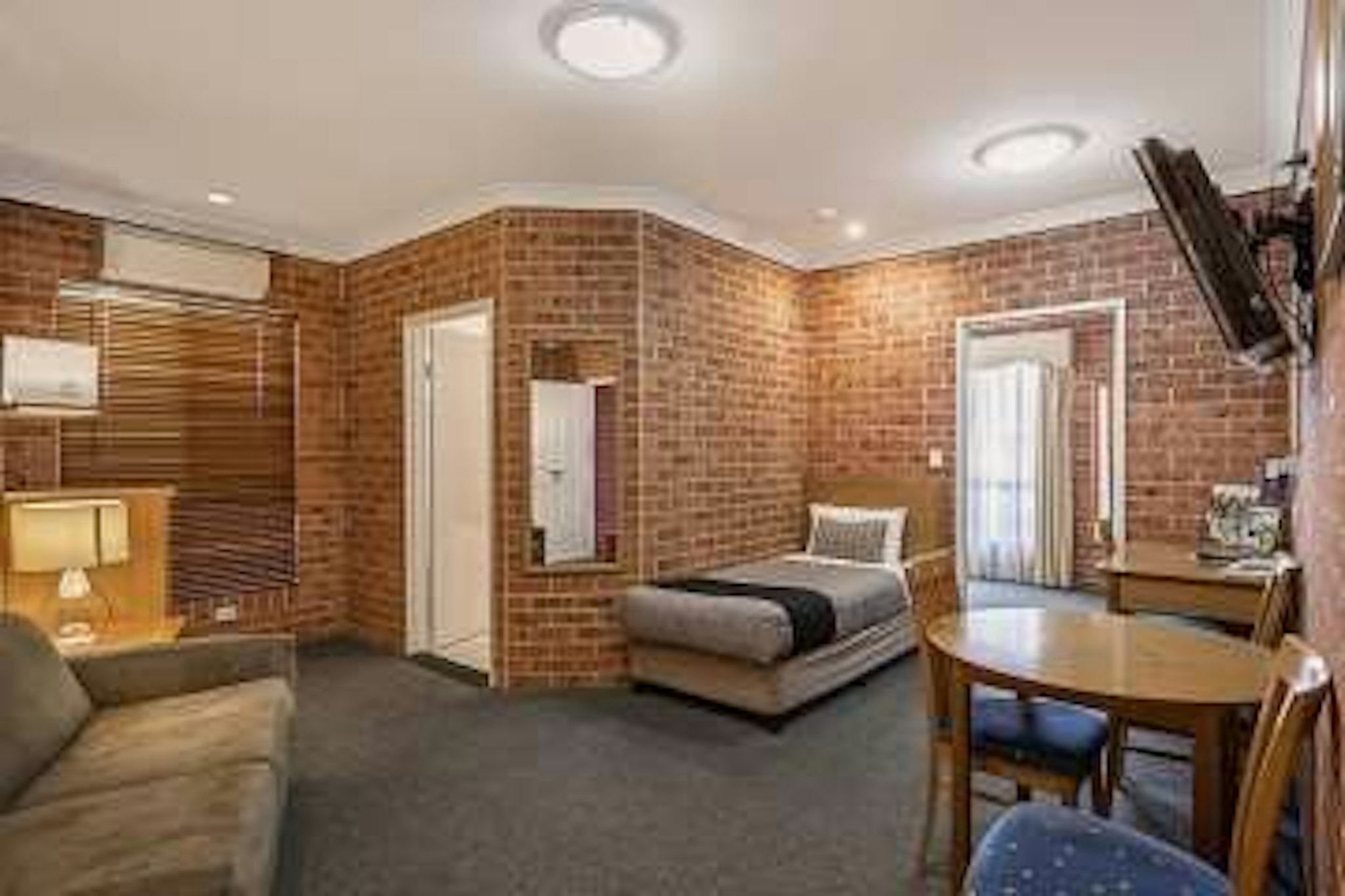 Akuna Motor Inn 8/8