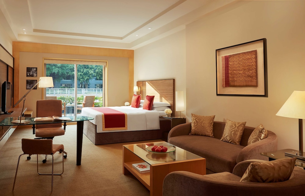 Grand Hyatt Mumbai Hotel and Residences 45/75