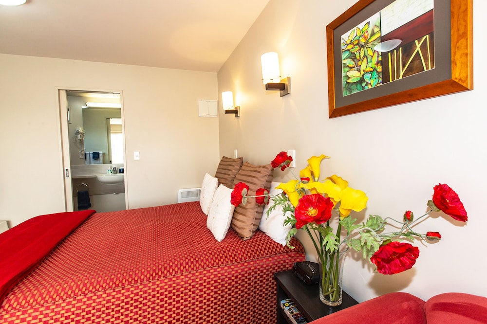 Cranford Oak Motel 27/46