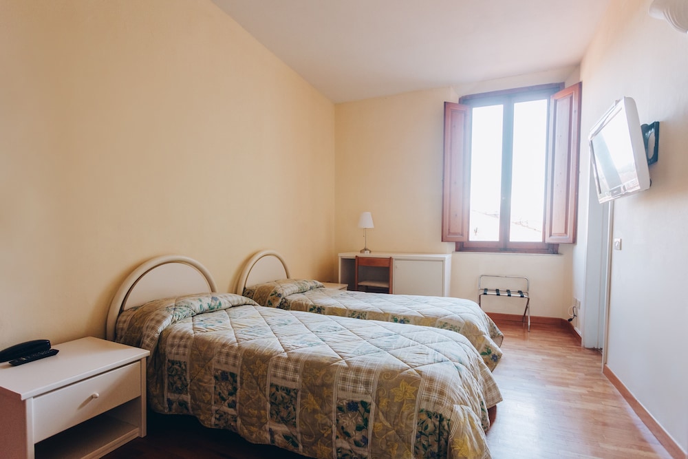Hotel Savoia E Campana 28/72