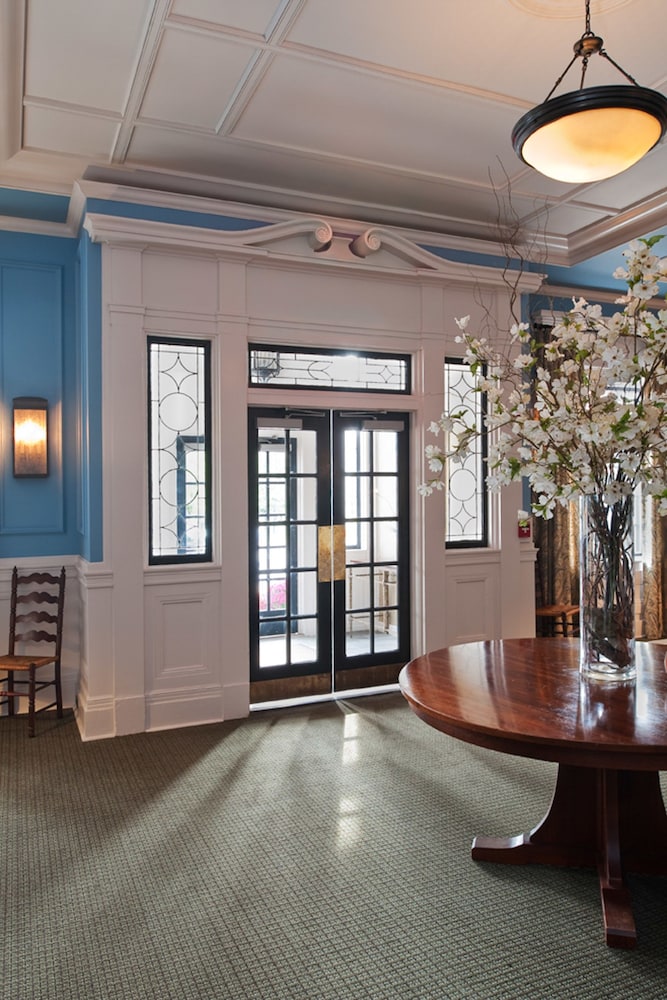 Colgate Inn 27/50