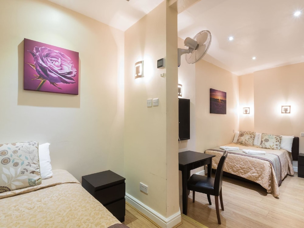 Notting Hill Gate Hotel 20/38