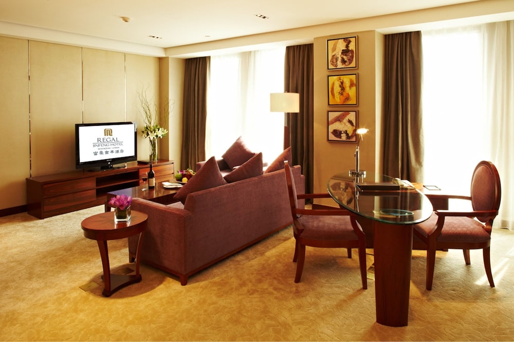 Regal Jinfeng 36/56