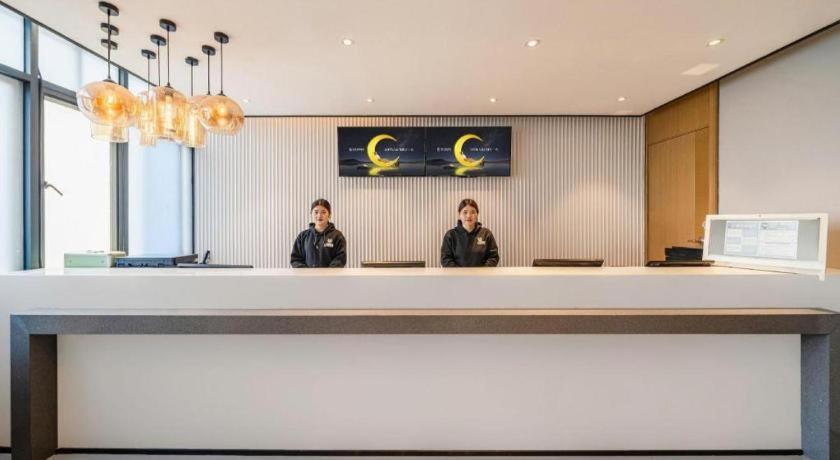 City Comfort Inn (Guangzhou Tiyu West Road Metro Station) 9/48