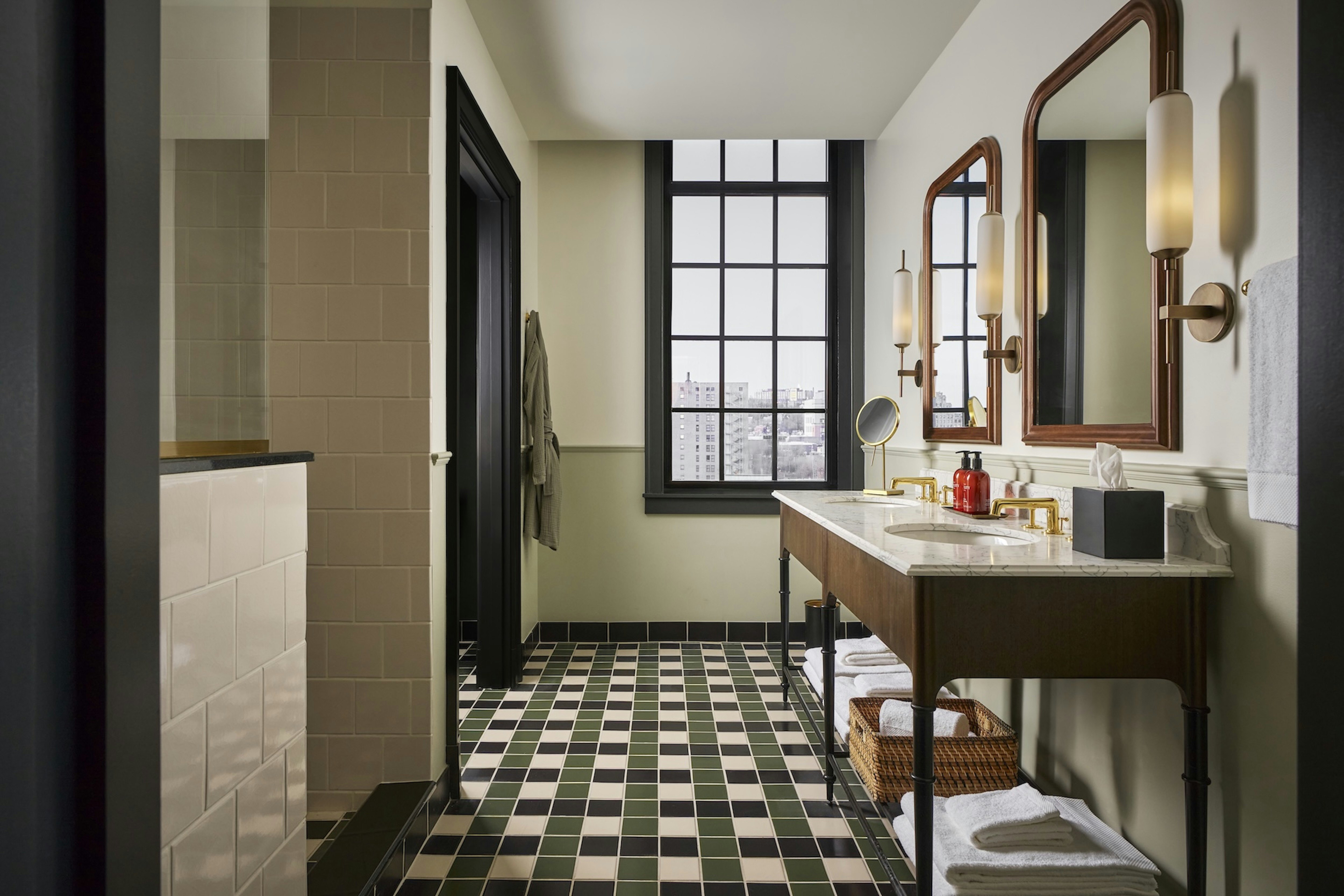 Cincinnati's Fidelity Hotel 47/50