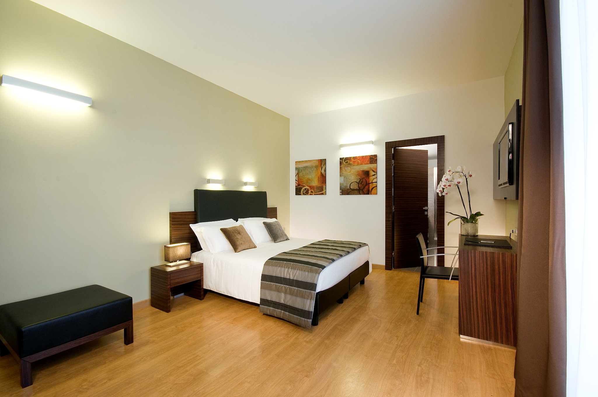 Superior Double Room, Hotel Trevi Collection 2/8