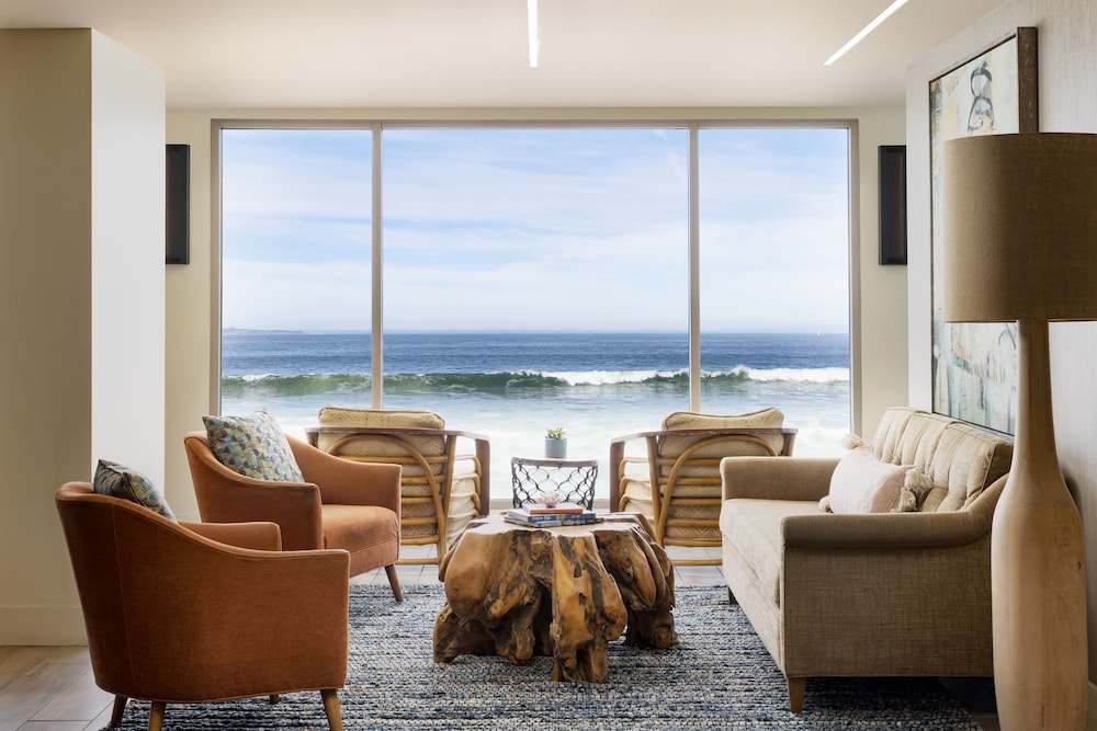 Monterey Beach Hotel, a Tribute Portfolio Hotel 56/83