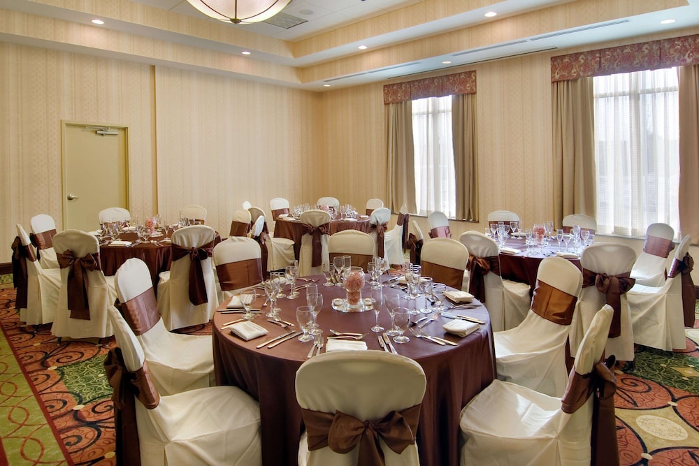 Hilton Garden Inn Cleveland East Mayfield Village 34/36