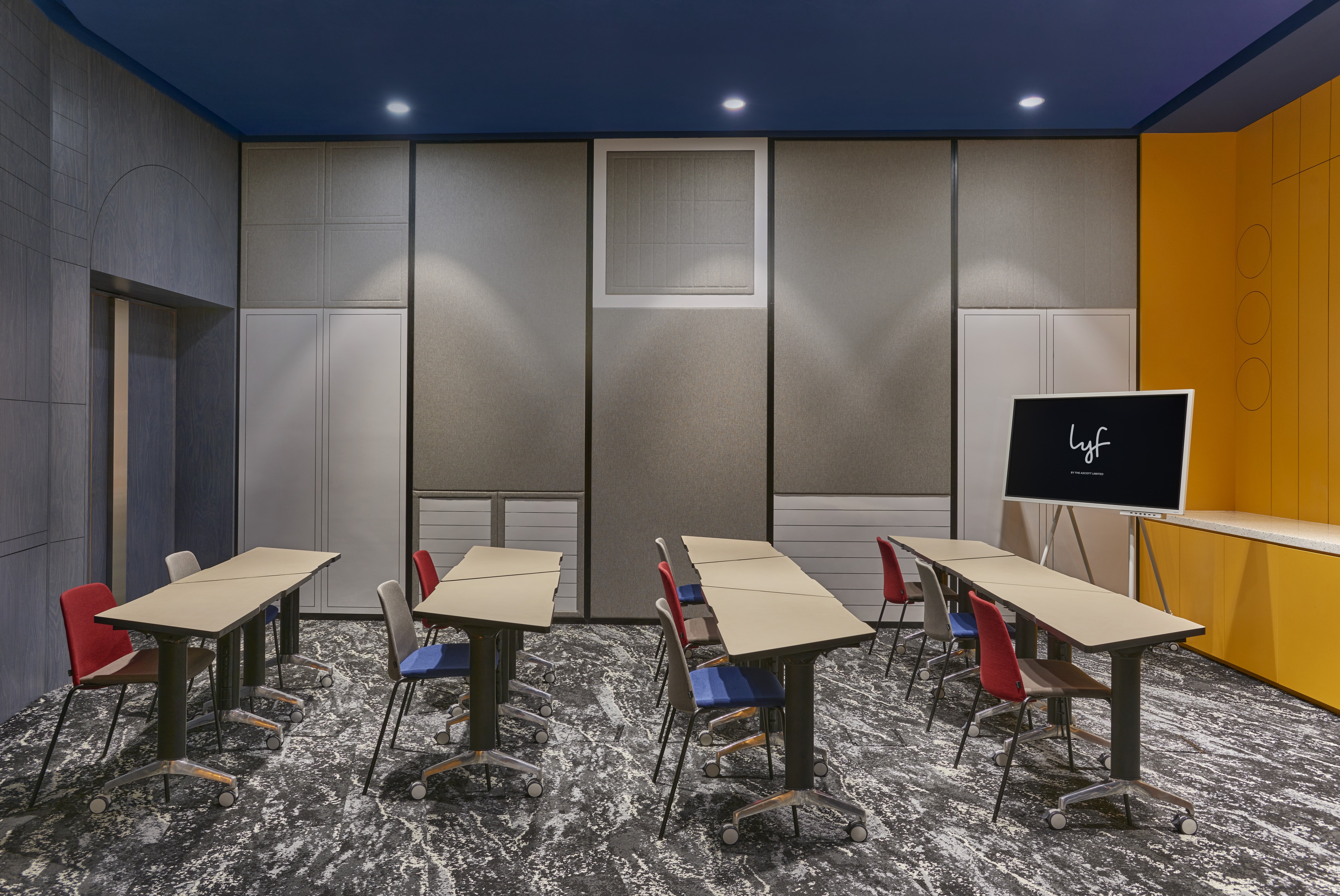 lyf Farrer Park Singapore 27/31