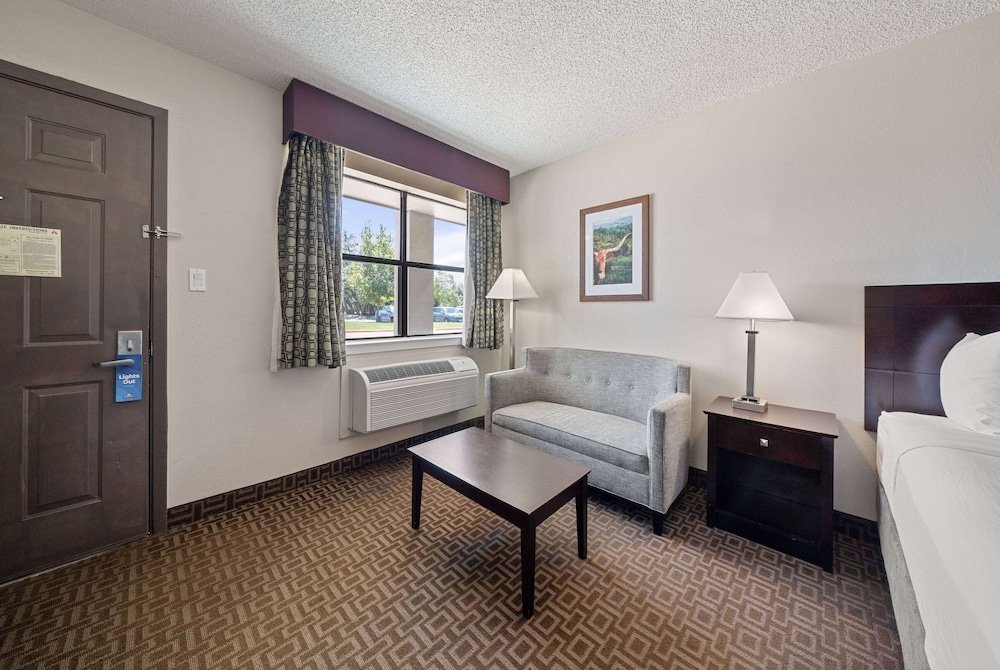 Days Inn by Wyndham Round Rock 20/43