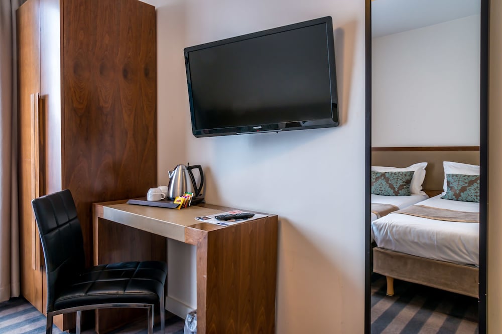 ART HOTEL EIFFEL 53/58