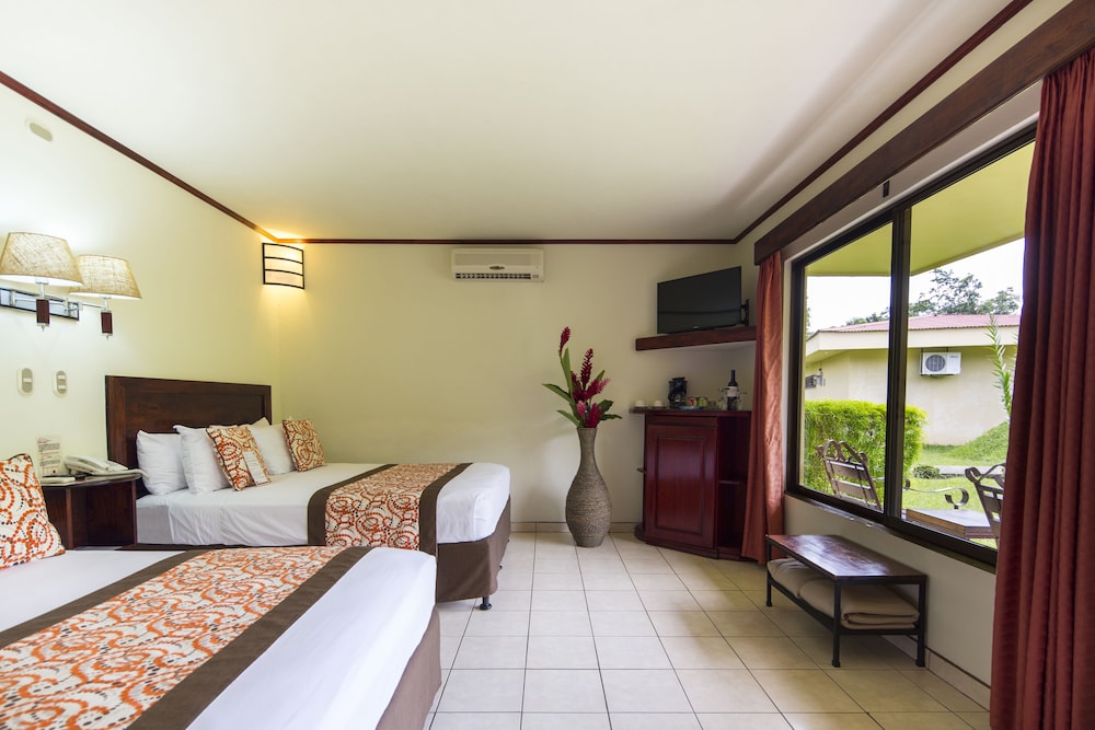 Arenal Volcano Inn 32/69