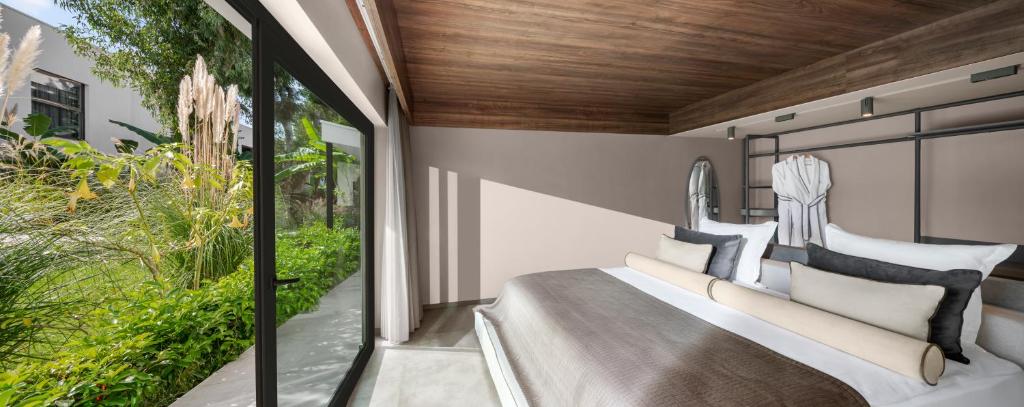 Family Suite, Land View, Terrace