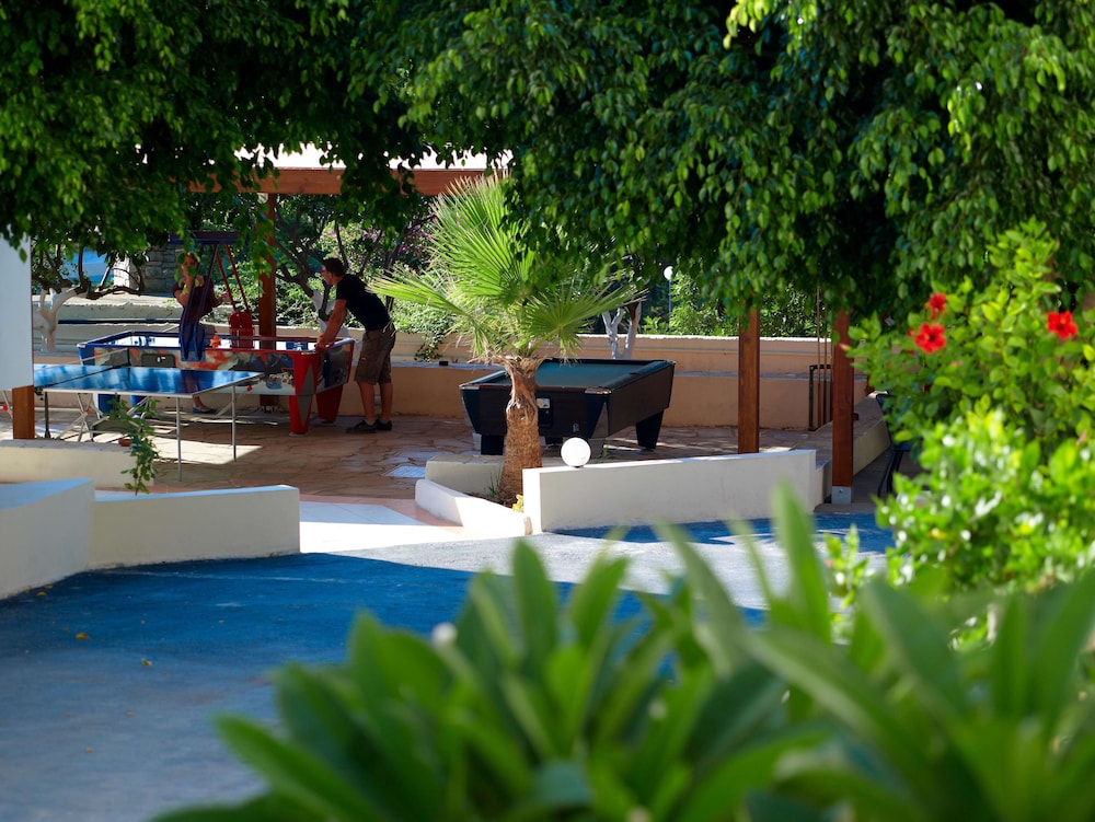 Katrin Hotel and Bungalows 43/50