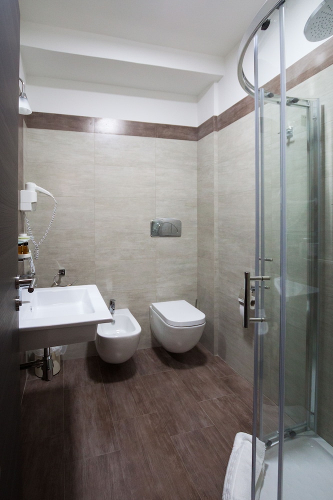Hotel Pandora Residence 49/50