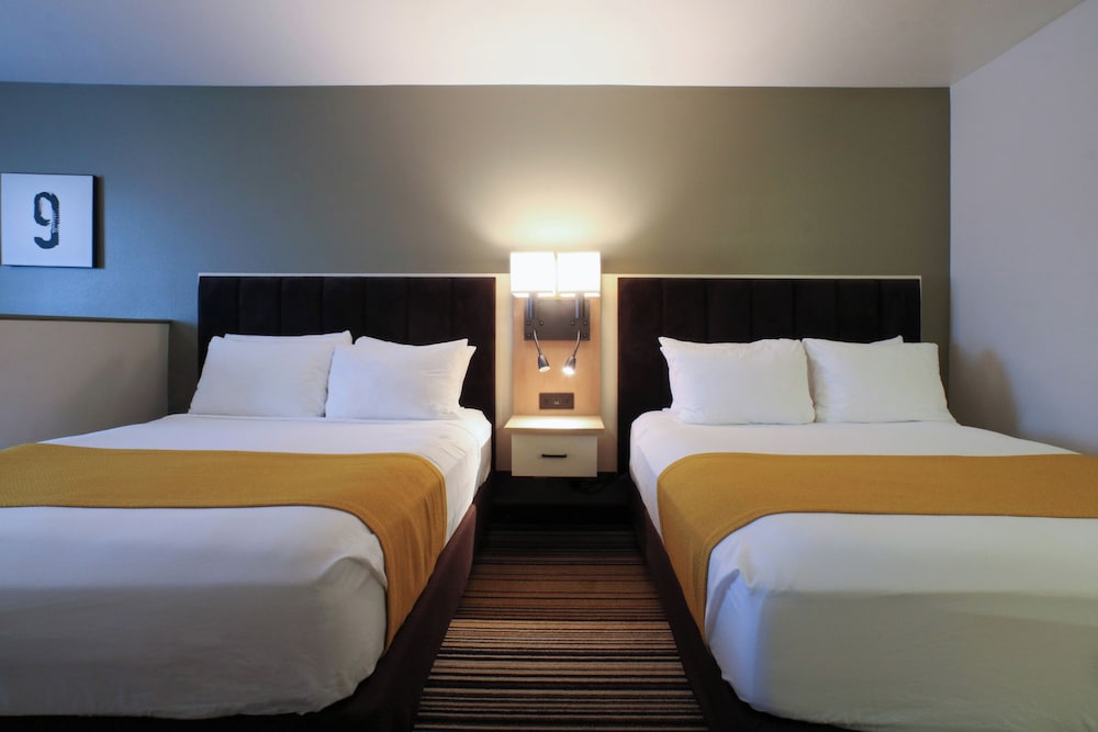 Oxford Suites Spokane Valley 18/64