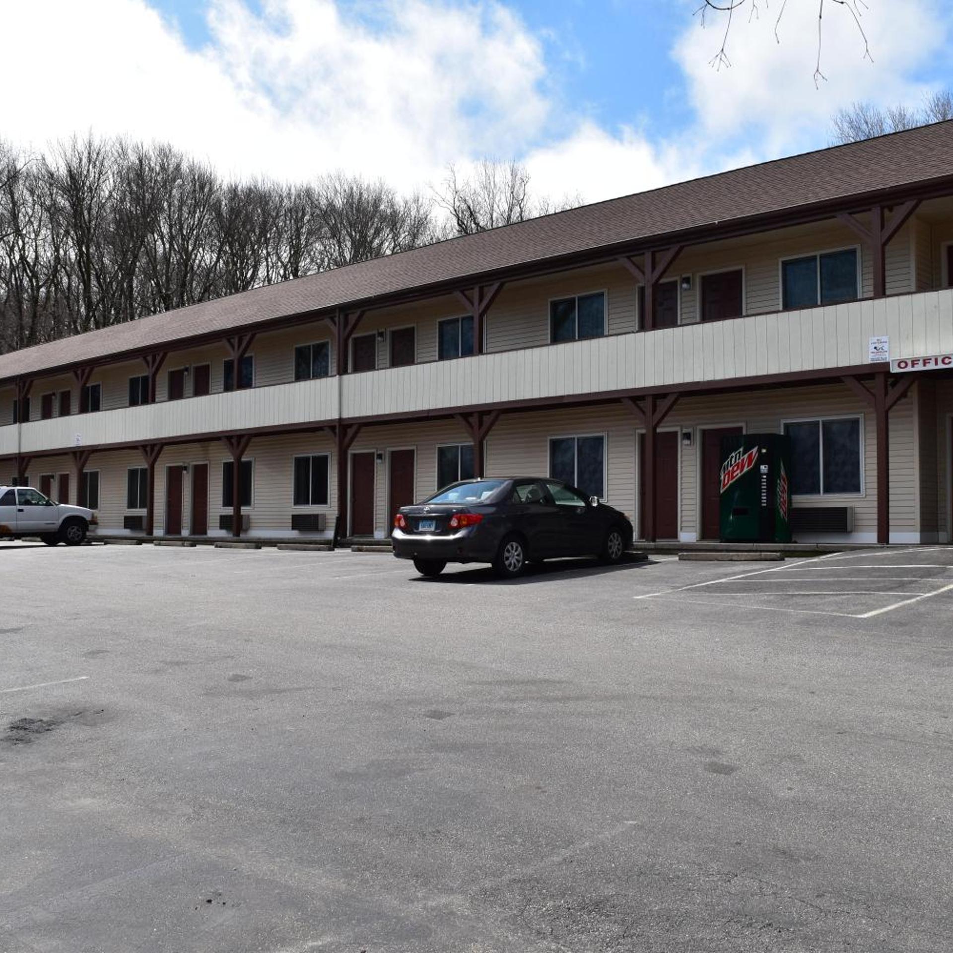 Plymouth Motor Lodge 16/21