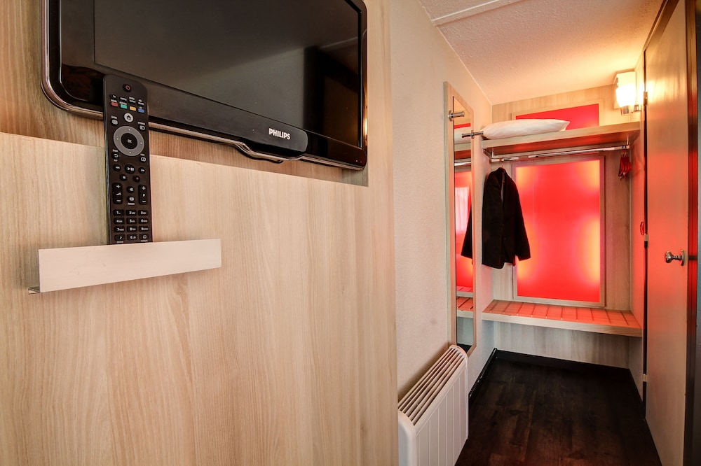 Hotel Inn Design Sable Sur Sarthe Resto Novo 50/50