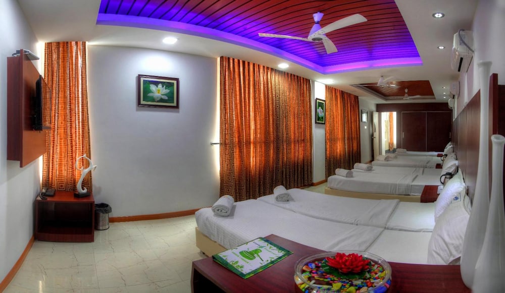 Rajmahal Inn 27/50