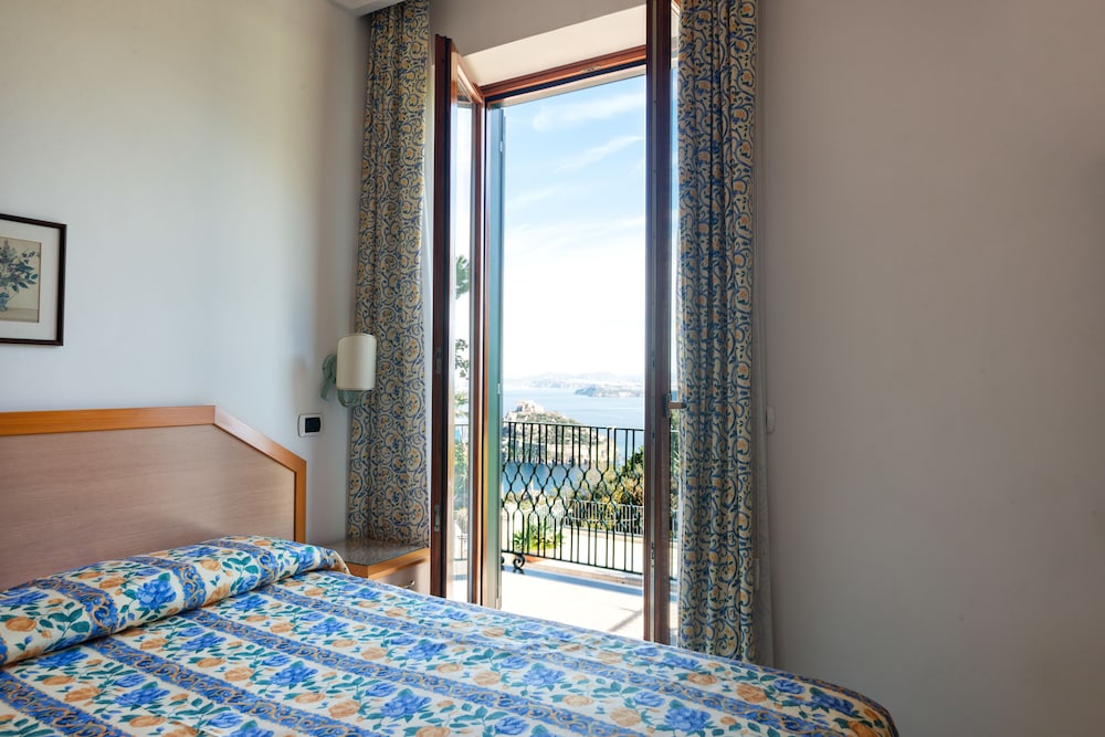 Hotel La Capannina 7/63