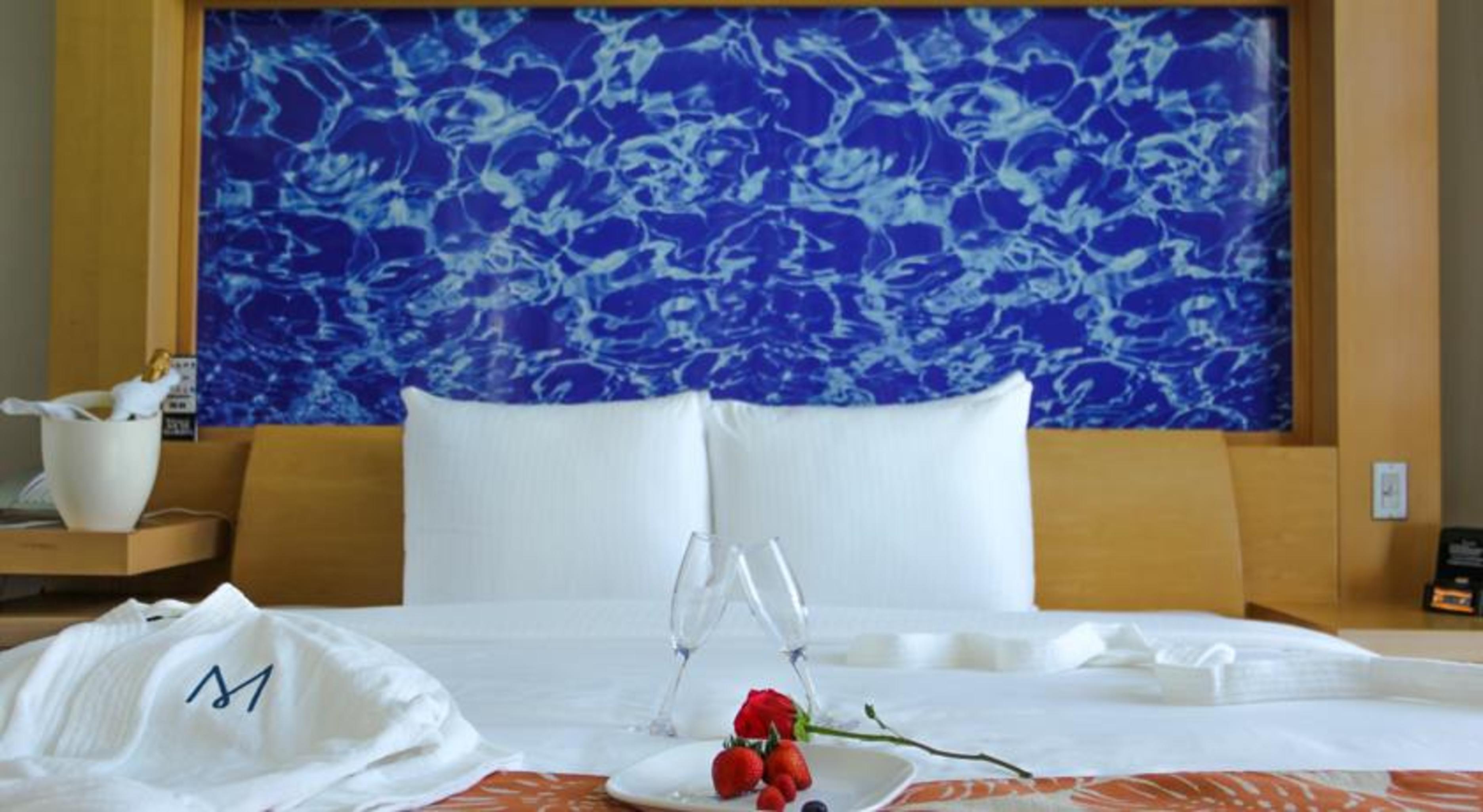 2 Bedrooms, Suite, Ocean Front