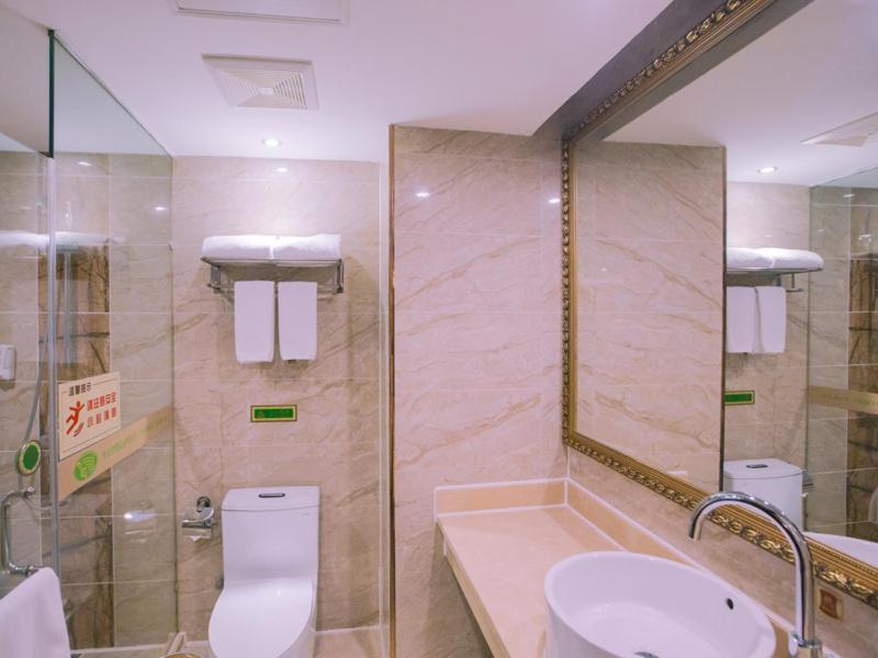 Vienna International Hotel (he yuan store, outlets Plaza, Yangzhou) 30/30