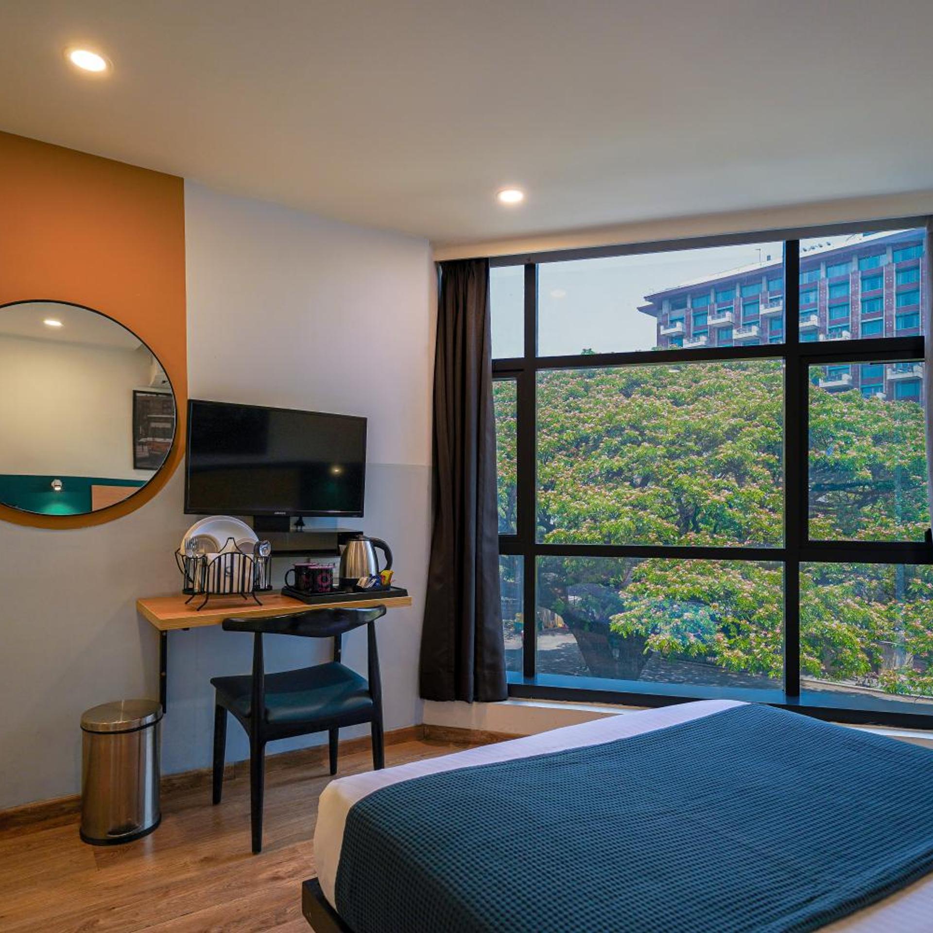 Olive Zip Richmond Circle by Embassy Group 24/45