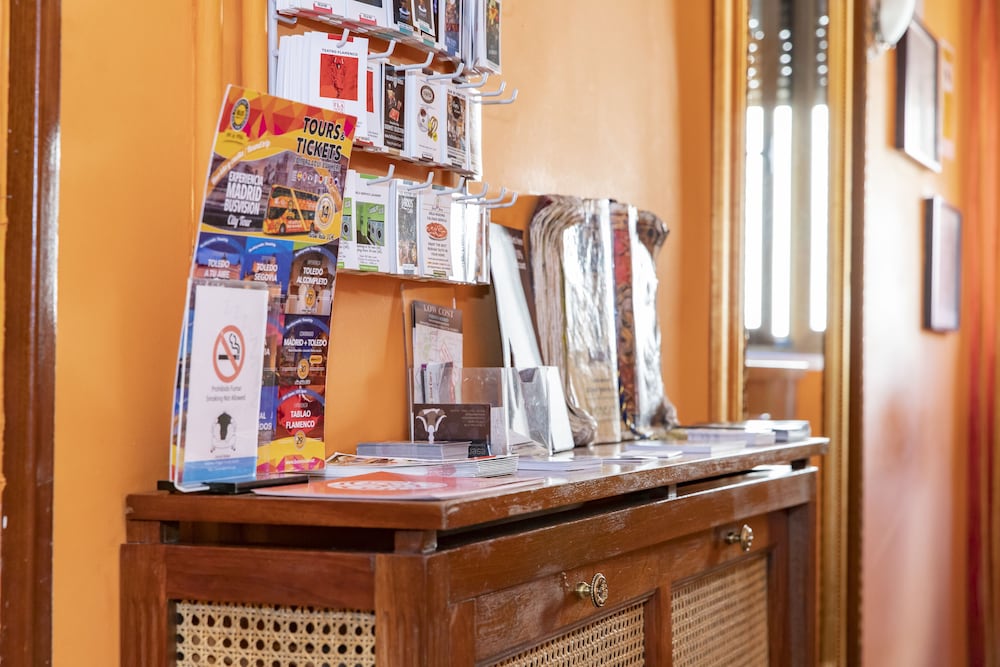 Hostal Rober 51/59