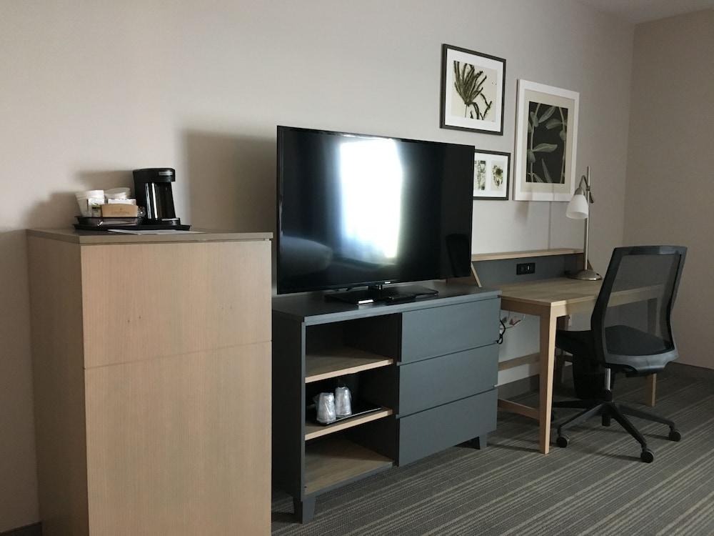 Country Inn & Suites by Radisson, Ocean City, MD 36/38