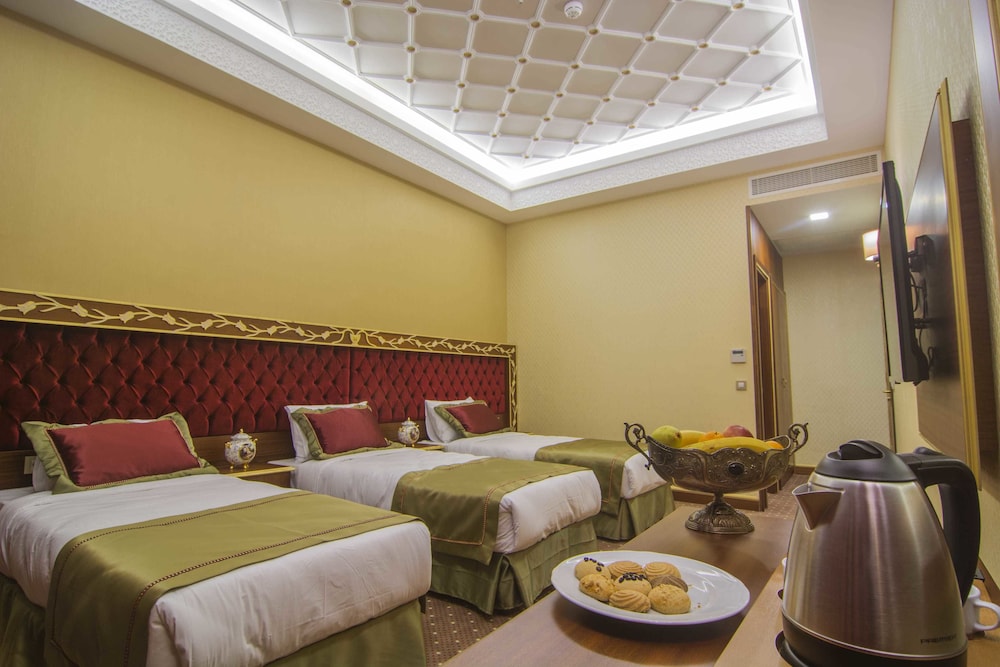 MB DELUXE HOTEL 26/59