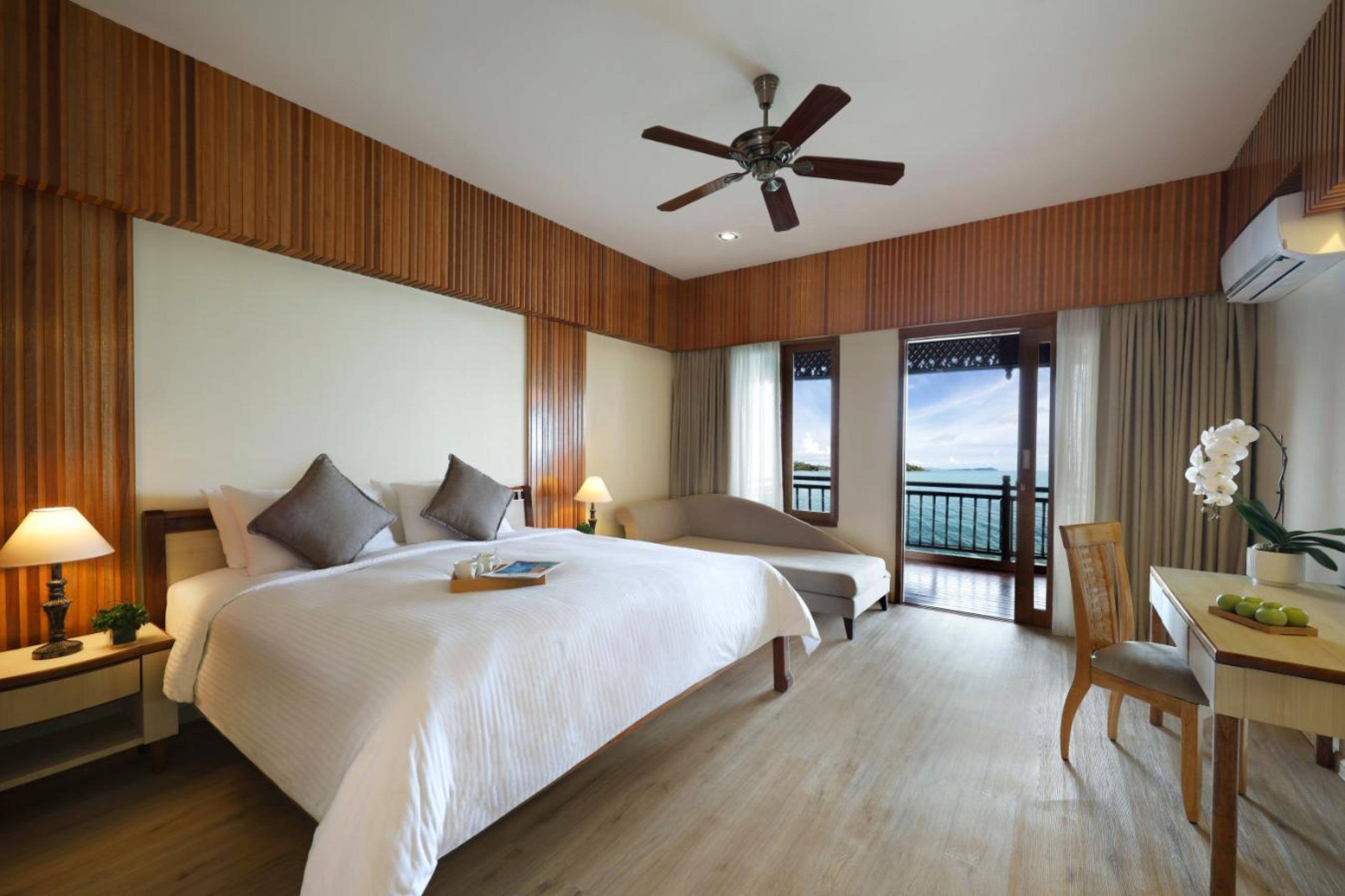 Premier Chalet on Water