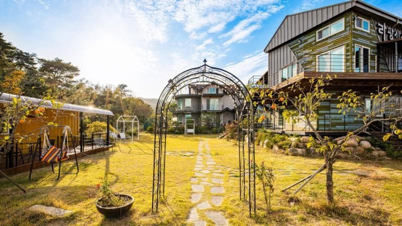 Gyeongju La Pangsiong Pension 32/34