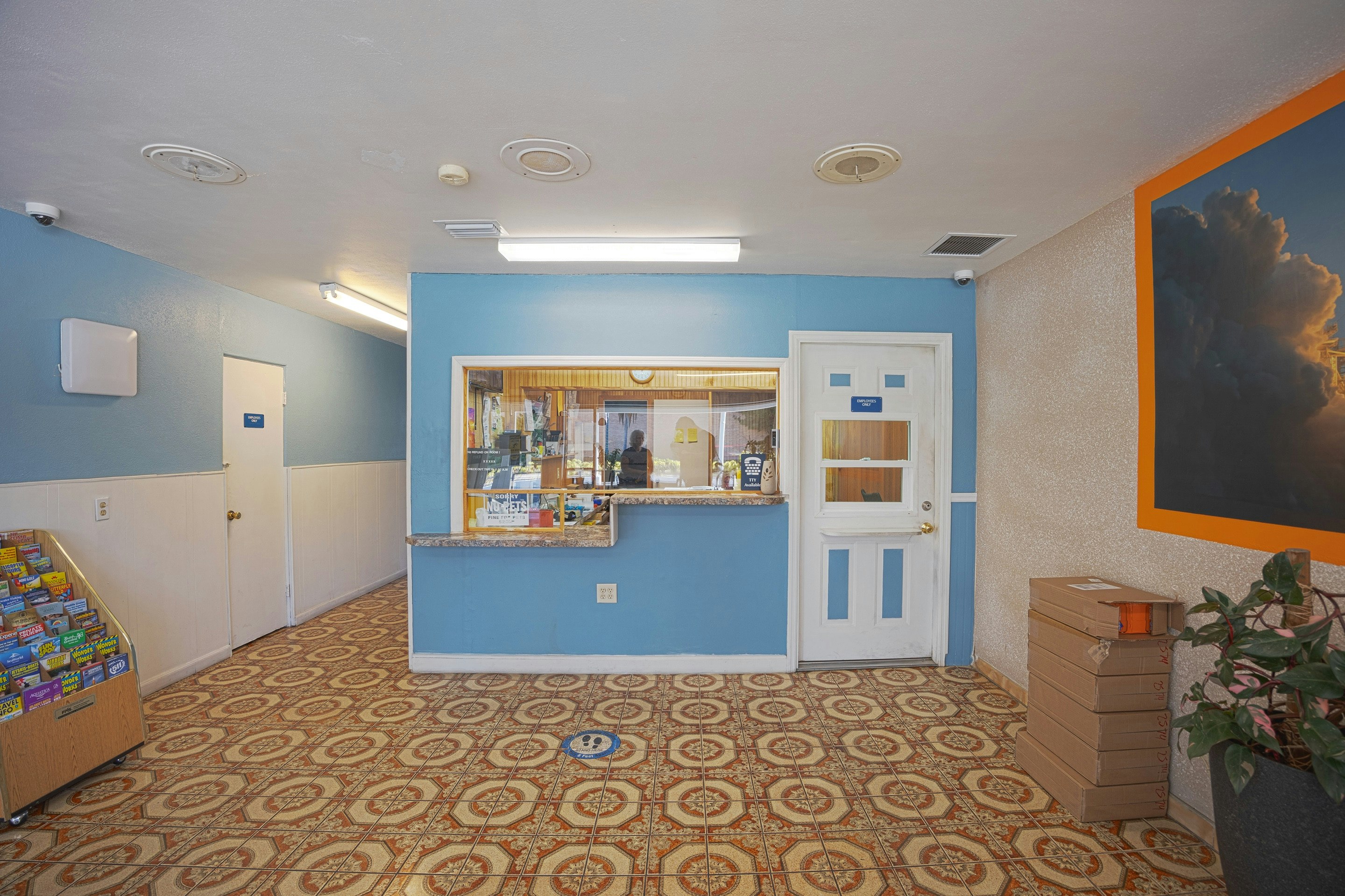 Sunrise Inn by OYO Titusville FL 11/35