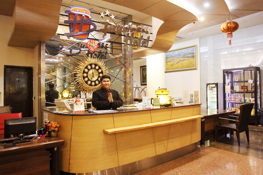 Business Hotel Tomang Jakarta 12/64