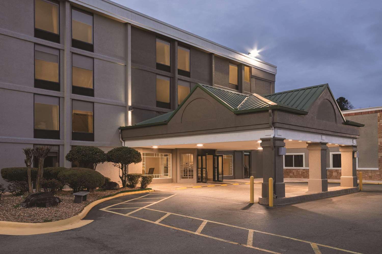 Country Inn Suites By Radisson North Little Rock 1/30