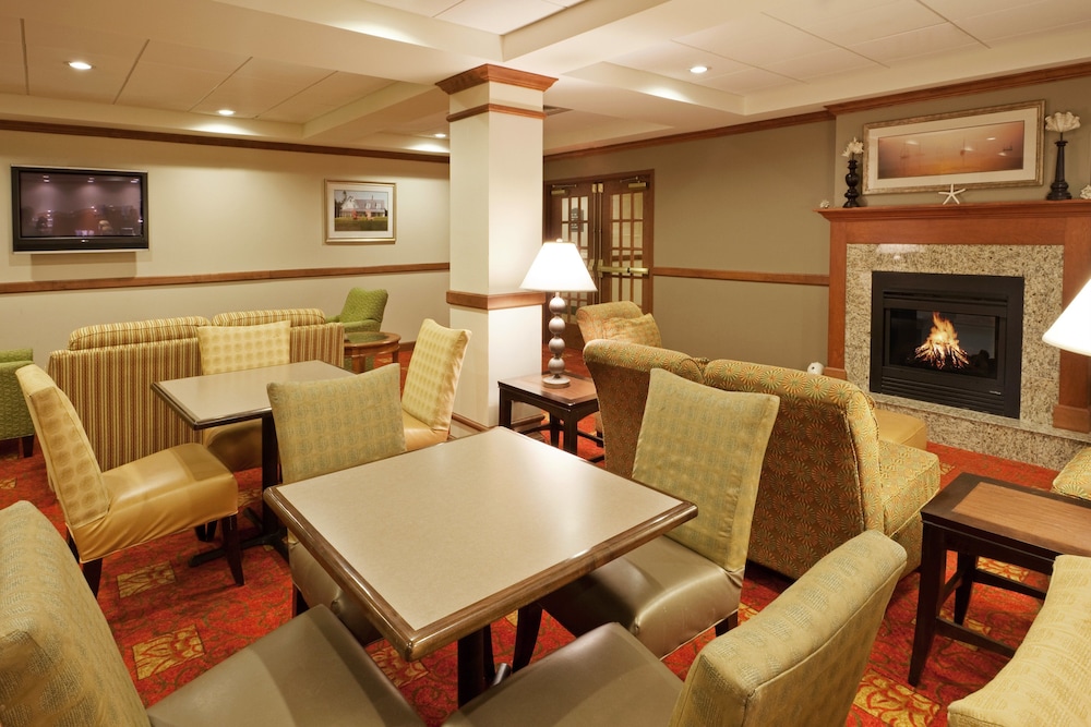 Holiday Inn Express Hotel Suites Freeport 30/43