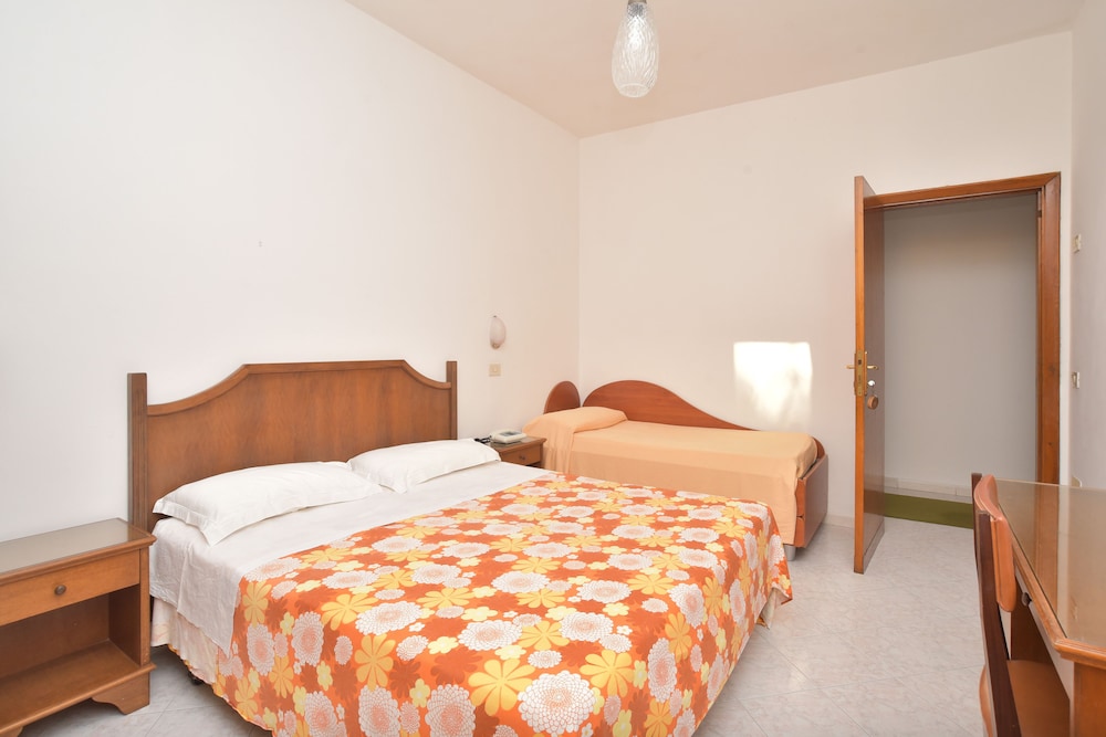Maronti Hotel 14/55