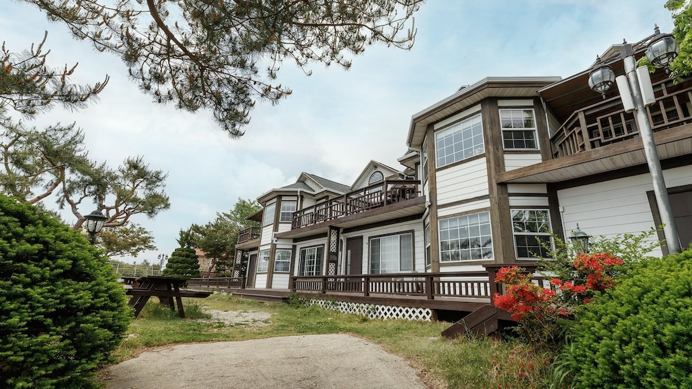 Ganghwa Western Beach Pension 3/50